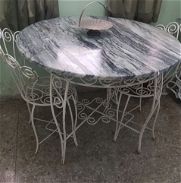 Mesa de hierro con marmol - Img 45876025