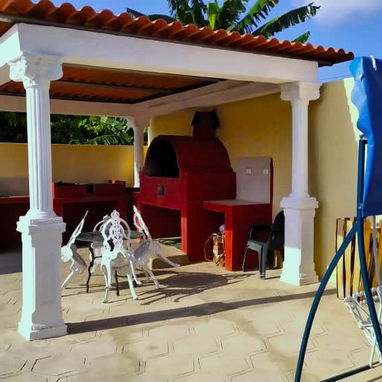 Renta de casa en la playa con piscina en Guanabo. Alquiler de casa en la playa para grupos grandes + Piscina - Img 120961023