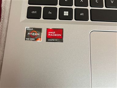 Laptop nueva a estrenar Ryzen 3 Serie 7000, 8gb ram ddr5 - Img 69104592