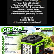 Batería para cargar celulares, bombillos, ventiladores y laptops. Trae 1 bombillo y luces led. Parecida a una powerbank - Img 57701620