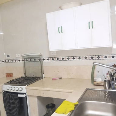 Renta de maravillosa propiedad independiente en Vedado - 6/10
