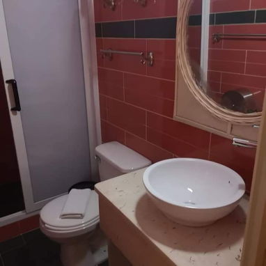 80 mil hostal habana vieja 4 ctos 4 baños - Img 126102605