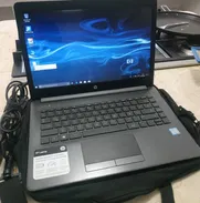 Laptop HP 15.6" i3 7ma generación con su bolso - Img 49797347