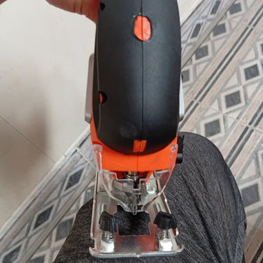 SIERRA CALADORA FINDER 810W, ENTREGA DE FACTURA PARA SU GARANTÍA. VARIEDAD DE ARTÍCULOS DE FERRETERÍA - 3/7