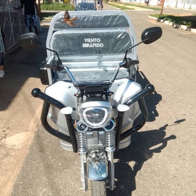 Triciclos y motos en la habana - Img 122985818
