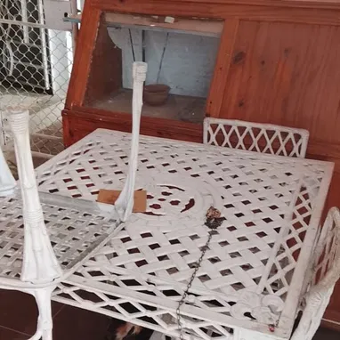 Casa de 2 plantas de 3 cuartos y un pequeño garaje cerca de la ceguera - Img 124809515