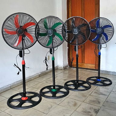 VENTILADORES DE PIE 25 USD - 90 USD la caja - 3/3