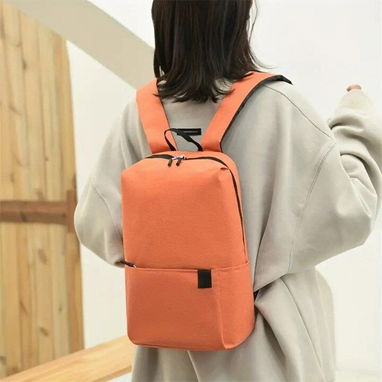 Mochila pequeña impermeable  de varios colores - Img 122730157