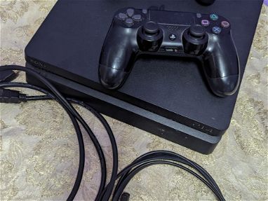 Playstation 4 slim - Img main-image