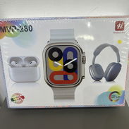 Combo de reloj Smart Watch con audífonos - Img 54678452