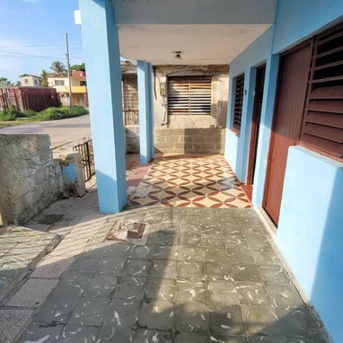 $20 000 usd ( ultimo ajuste y con dinero en mano ).  En venta casa independiente de 2 plantas en Cojimar, Habana del Est - 6/10