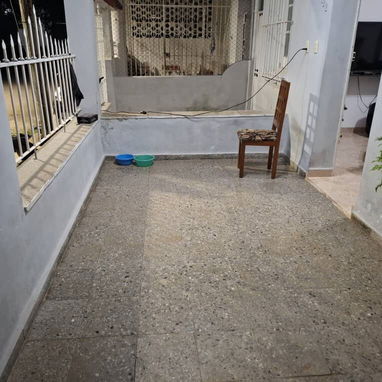 Se vende casa totalmente independiente en Playa, Ampliación de Almendares cerca de 19 y 84 - 2/7