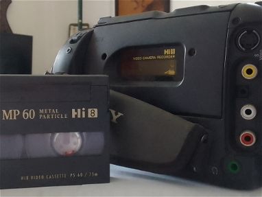 Compro cámara o reproductor de casetes Hi 8 - Img main-image
