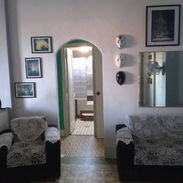🏡SE VENDE APARTAMENTO MUY AMPLIO, 3er piso, placa libre, Zona Céntrica en CENTRO HABANA - Img 55282136