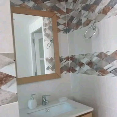 🚗 ¿Cansado de buscar parqueo en el Vedado? REF: G-715 – Cerca de LÃnea y J. - Img 120787069