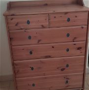 Mueble de lujo con 7 gavetas bien grandes y 2s más pequeñas, madera buena con rueditas para el corrimiento de las gaveta - Img 46157398