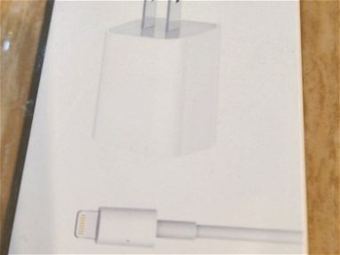 Cargador de iPhone 20 W + Cable Ligthning C - 15 USD, tenemos mas accesorios Apple en Venta!!! Taller Simplemovil!!! - Img 64546616
