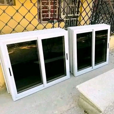 MARQUETERÍA EN ALUMINIO Y CRISTALES - 5/10