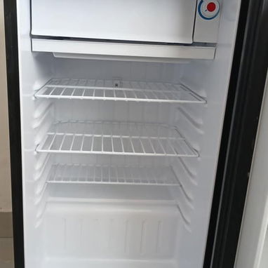 Minibar Royal 5.5 pies - Img 126185644