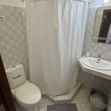 Alquiler de Apartamento en Miramar, Playa, Calle 84. Ubicado cerca del Centro de Negocios, ideal para estudiantes. - 10/10