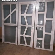 Carpintería de puertas y ventanas de aluminio con cristales - Img 45255043