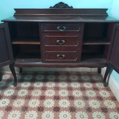 Aparador Antiguo en 260 USD - Img 119599295