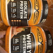Whey protein body fortress 18serv sabor : fresa y vainilla - Img 53654198