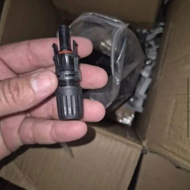 Kit completo de 9 paneles solares, convertidor y batería de iones de litio listo para montar. - Img 124896387