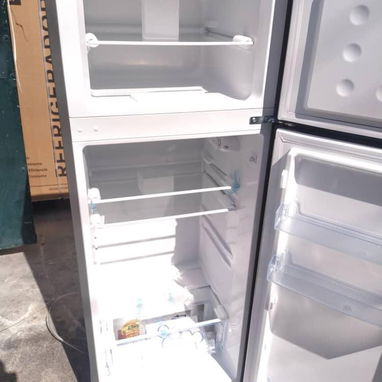 Refrigerador EKO 8.1 Pies 230L 110V Garantía de 3 meses 430 USD San Miguel del Padrón Mensajería con costo adicional - 2/4