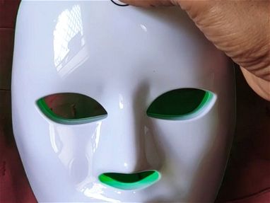Máscara facial led para tratamientos→52685474 - Img 67235653