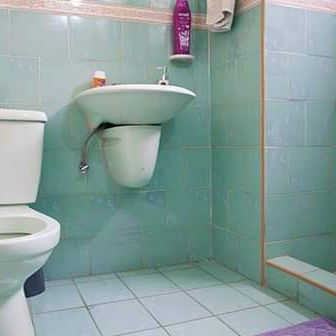 Se renta apto independiente de una habitación en bajos en el vedado. 54026428 - 4/7