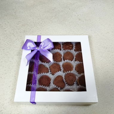 Chocolates Alile! Caja de Regalo con 25 bombones - Img 124451868