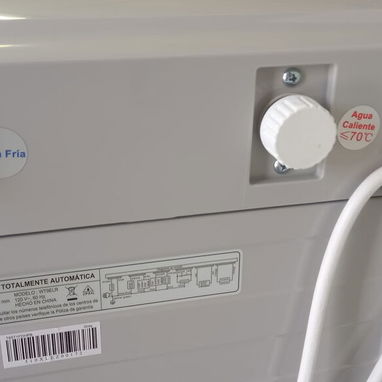 LAVADORA MARCA LG AUTOMÁTICA DE 9kg - Img 122104956