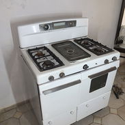 Cosina vintage Original de los 50 , producto en excelente estado y entrega rápida y confiable - Img 54699745