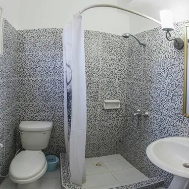 RENTO APTO LINEAL EN EL VEDADO 2 HAB Y 2 BAÑOS, +53 58463952 - Img 123255634