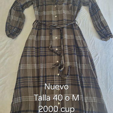 Vestidos de mujer de salir, nuevos, de muy poco  uso y de paca. De segunda mano. - 6/10