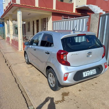 Vendo o negocio Kia picanto del 2017 - Img 87199462