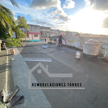 MONTAJE Y REPARACIÓN👨🏽‍🔧 DE MANTAS ASFALTÍCAS IMPERMEABLE /PAPEL DE TECHO. - Img 124705404