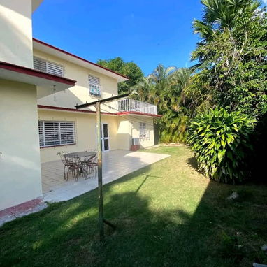 🍀Se vende casa dúplex independiente en reparto residencial Atabey Municipio Playa 🍀 - Img 122904024