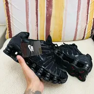 Se venden tenis de hombre y mujer - Img 55461162