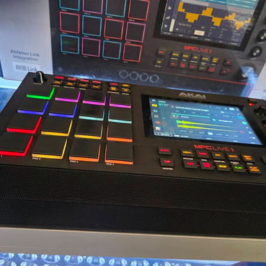 Akai MPC Live - Img 126297334