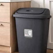 Para tu negocio o tu hogar: Cesto 70 L 💲Precio: 27 USD 🗑️ Capacidad de 70 litros - Img 56777169