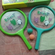 Vendo juego de raquetas con dos peloticas para niños - Img 44637215