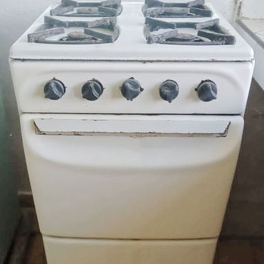 Cocina de gas, con horno en perfecto estado - 2/3