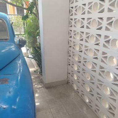 ‼️‼️ REBAJA ‼️‼️ Se Vende Casa independiente en la víbora planta baja puerta de calle por la plaza roja - Img 125082466