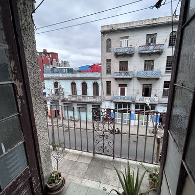 ‼️17 000 usd Vendo apto en Centro Habana 3 cuartos originales del apartamento y 2 baños•••----‼️ - Img 116872262