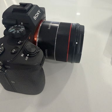 Sony α7 III (ILCE-7M3/B) - Sensor BSI de 24.2 MP - Img 126327791