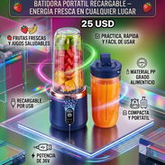 Una Versátil Batidora Portátil Recargable y Alimentada por USB Dual. - Img 55769362
