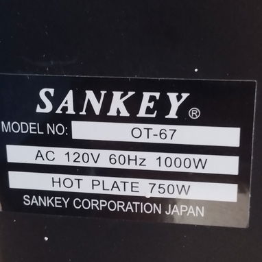 Horno freidora eléctrica de uso de 25/30 lt con plato superior,marca Sankey,funciona todo bien, tiene parrilla y bandeja - 10/10