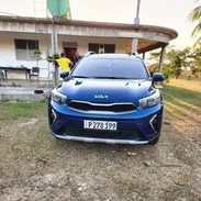 Kia Stonic AZUL – $80 USD/día - Img 57067142